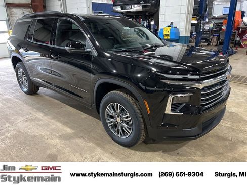 New 2026 Chevrolet Traverse LT w/ Driver Confidence Package AWD/4WD image 10