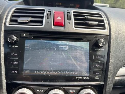 Used 2016 Subaru Forester 2.5i Touring AWD/4WD image 20