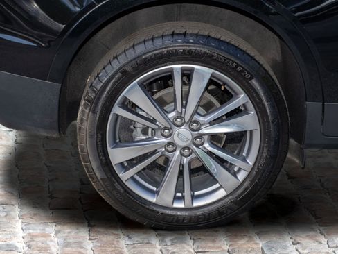 Used 2025 Cadillac XT5 Premium Luxury image 42