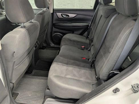 Used 2016 Nissan Rogue S w/ Appearance Package image 27