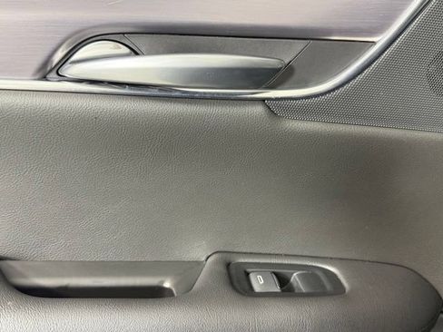Used 2019 Cadillac XT5 Luxury FWD image 25