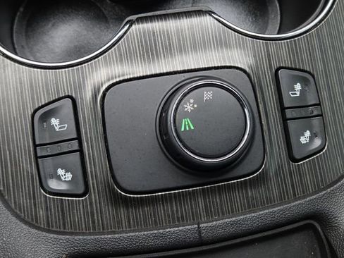 Used 2020 GMC Acadia SLT image 7