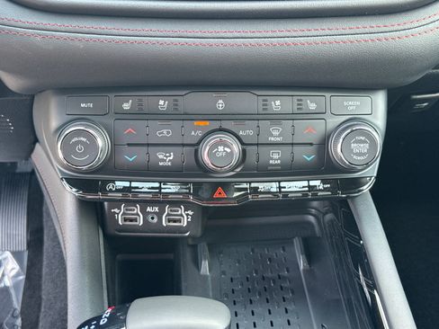 New 2026 Dodge Durango GT image 13