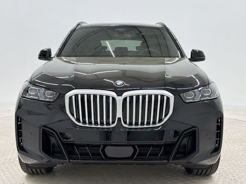 New 2026 BMW X5 xDrive40i w/ M Sport Package AWD/4WD image 6
