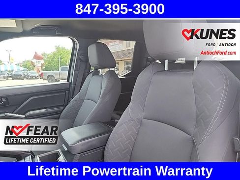 Used 2024 Toyota Tacoma SR5 AWD/4WD image 24