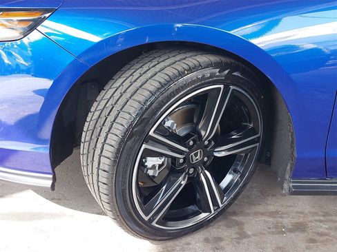 Used 2024 Honda Accord Sport image 32