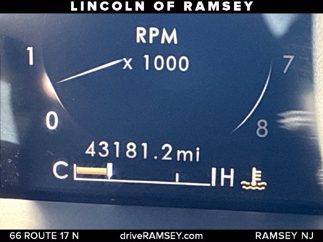 Used 2023 Lincoln Nautilus Reserve AWD/4WD image 18