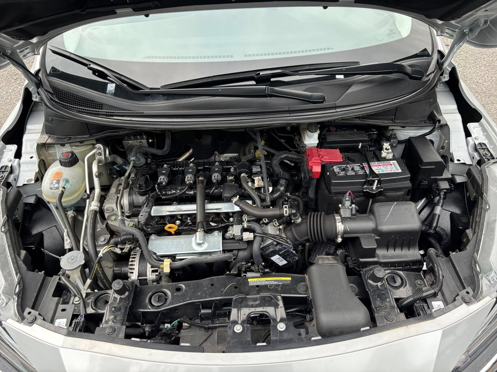 Used 2025 Nissan Versa SV FWD image 29