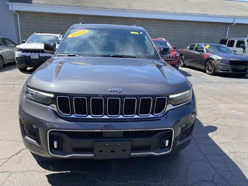 Used 2023 Jeep Grand Cherokee Overland AWD/4WD image 13