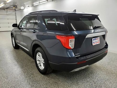 Used 2022 Ford Explorer XLT w/ Equipment Group 202A image 6