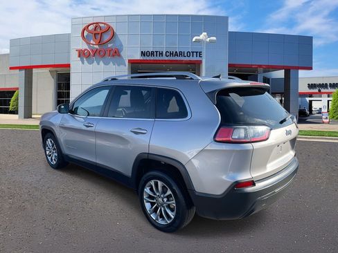 Used 2019 Jeep Cherokee Latitude Plus image 6