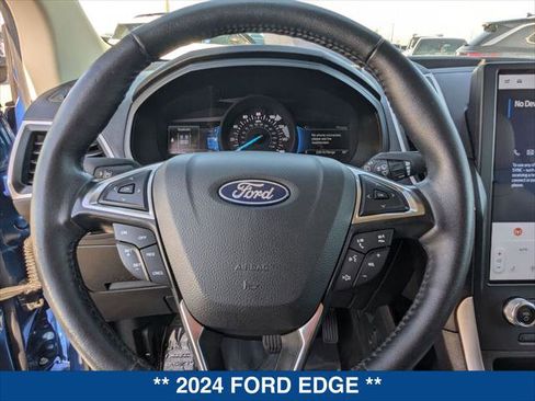 Used 2024 Ford Edge SEL w/ Convenience Package image 13
