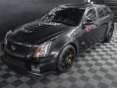 Used 2014 Cadillac CTS V image 29