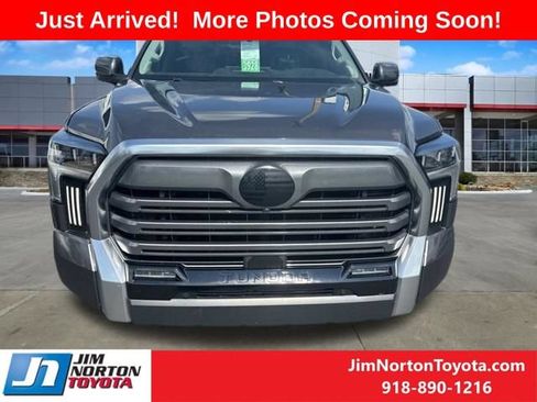 Used 2023 Toyota Tundra Limited AWD/4WD image 2