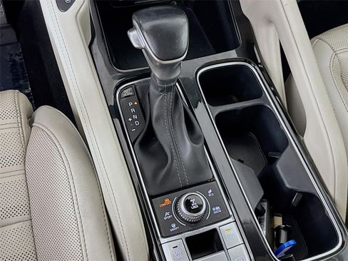 Certified 2024 Kia Telluride SX Prestige AWD/4WD image 19