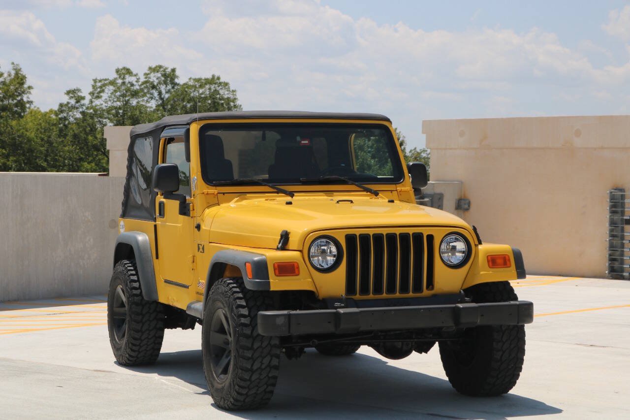 Used 2004 Jeep Wrangler X w/ Convenience Group AWD/4WD image 9