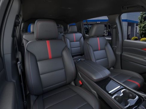 New 2026 Chevrolet Traverse RS w/ LPO, Floor Liner Package AWD/4WD image 16
