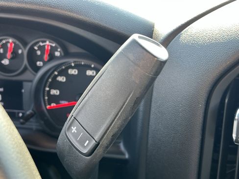 Used 2022 Chevrolet Silverado 1500 Custom AWD/4WD image 28