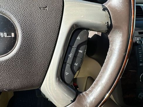 Used 2008 GMC Yukon Denali image 26