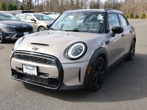 Used 2022 MINI Cooper S w/ Premium Package image 3