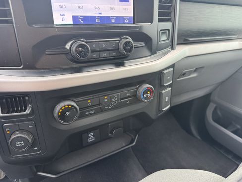 Used 2023 Ford F150 XLT image 14