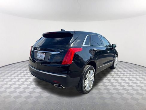 Used 2017 Cadillac XT5 Premium Luxury w/ Advanced Security Package FWD image 4