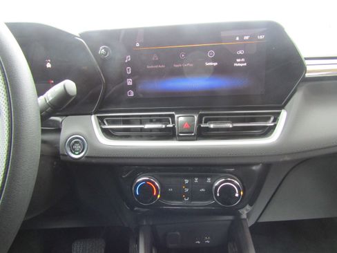 Used 2026 Chevrolet TrailBlazer LT image 11