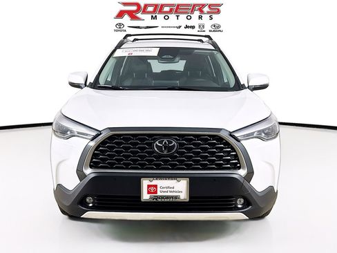 Certified 2024 Toyota Corolla Cross XLE w/ Convenience Package image 7