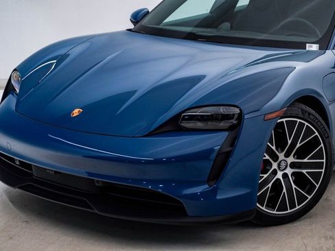 Used 2022 Porsche Taycan 4S image 4