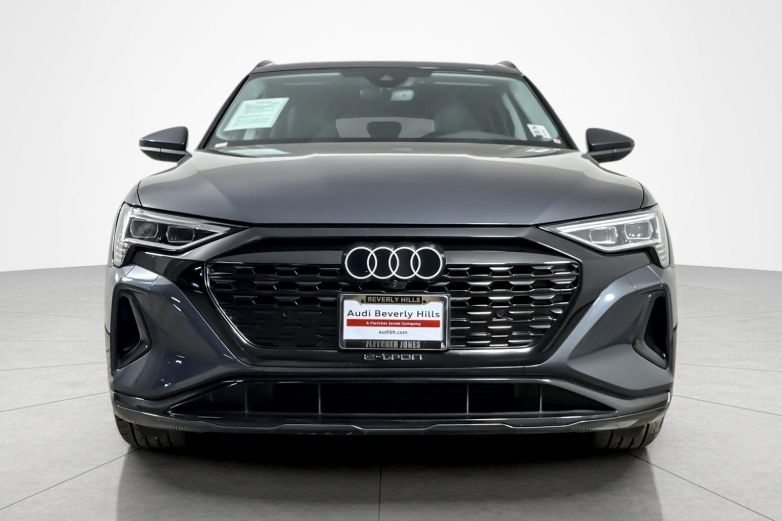 Used 2024 Audi Q8 e-tron Premium AWD/4WD image 8