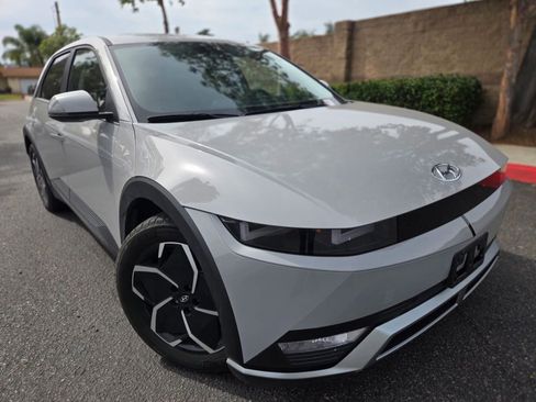 Used 2024 Hyundai Ioniq 5 SEL image 2