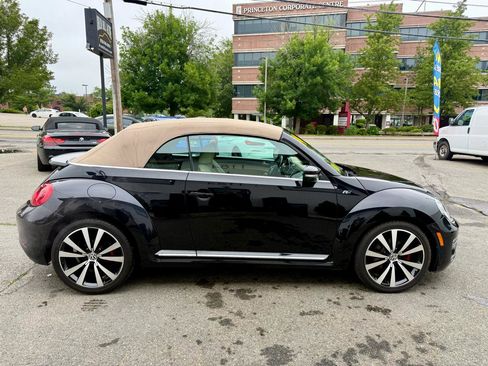 Used 2014 Volkswagen Beetle R-Line image 30