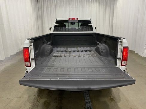 Used 2018 RAM 3500 Big Horn image 12