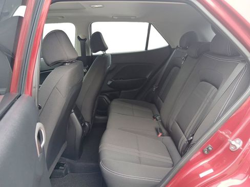 Used 2024 Hyundai Venue SEL FWD image 13