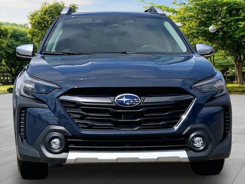 Used 2025 Subaru Outback Touring AWD/4WD image 2