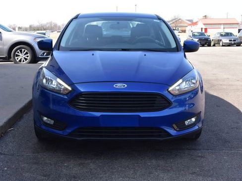 Used 2018 Ford Focus SE w/ SE Appearance Package image 10