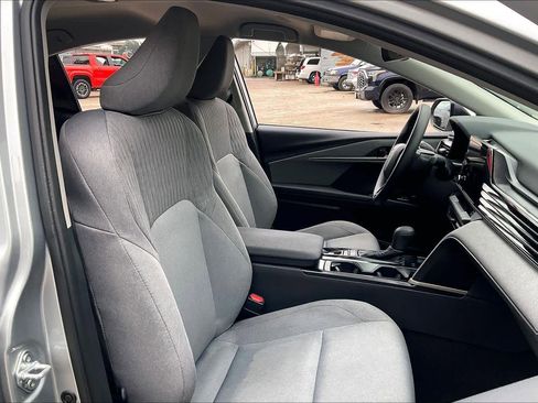 Used 2025 Toyota Camry LE FWD image 9