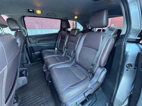 Used 2021 Honda Odyssey EX image 9