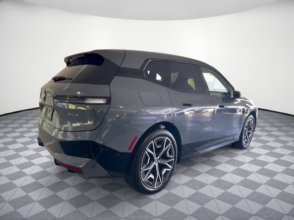 Certified 2024 BMW iX xDrive50 w/ Premium Package AWD/4WD image 7