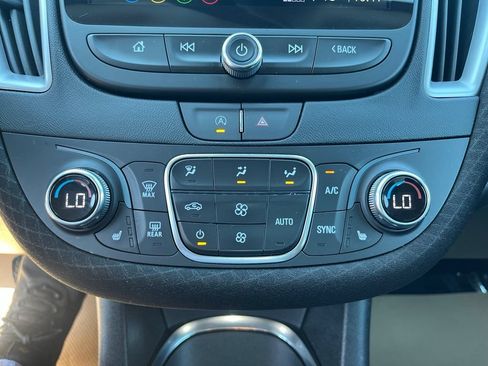 Used 2025 Chevrolet Malibu LT FWD image 17
