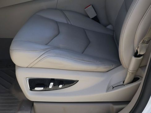 Used 2020 Cadillac Escalade ESV Premium Luxury RWD image 21