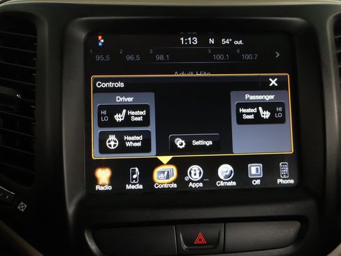 Used 2016 Jeep Cherokee Latitude w/ Cold Weather Group image 40