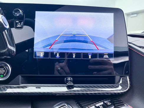 Used 2022 Chevrolet Corvette Stingray Premium Conv w/ Battery Protection Package image 8