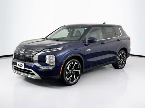 Used 2023 Mitsubishi Outlander SE AWD/4WD image 10