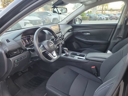 Used 2024 Nissan Sentra SV FWD image 11