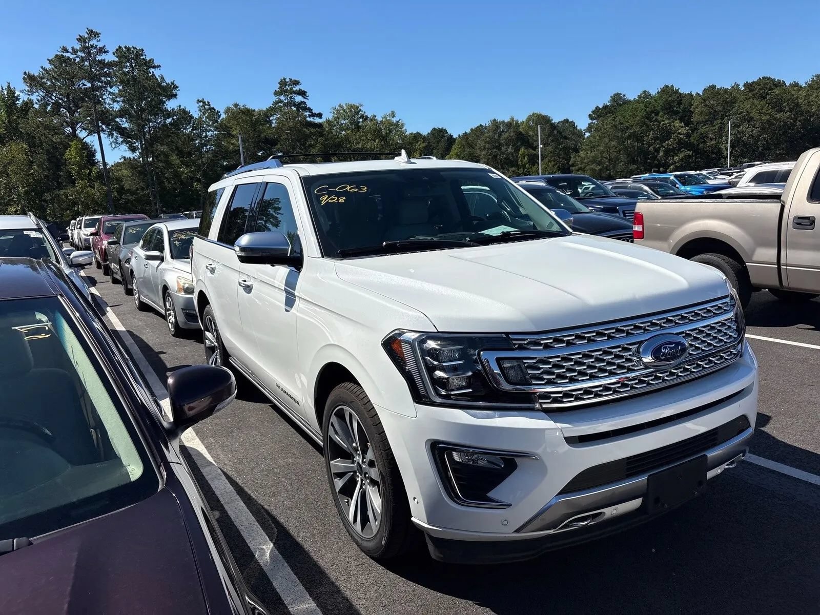 Used 2020 Ford Expedition Platinum AWD/4WD image 3