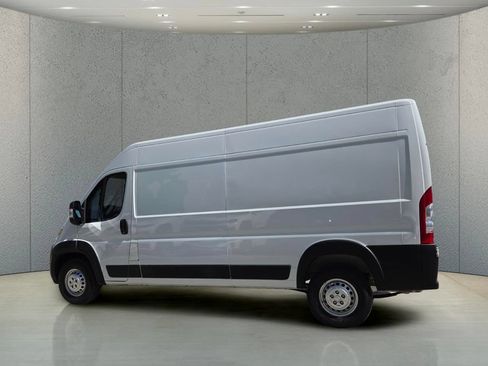 Used 2024 RAM ProMaster 2500 w/ Convenience Group FWD image 8