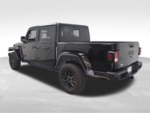 Certified 2022 Jeep Gladiator Sport image 7