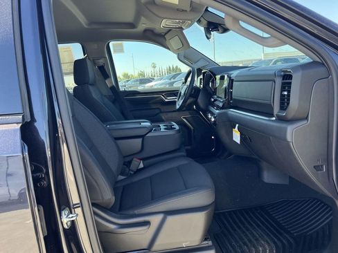 New 2026 GMC Sierra 1500 Elevation image 32