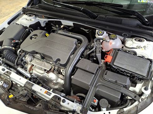 Used 2025 Chevrolet Malibu LS image 27